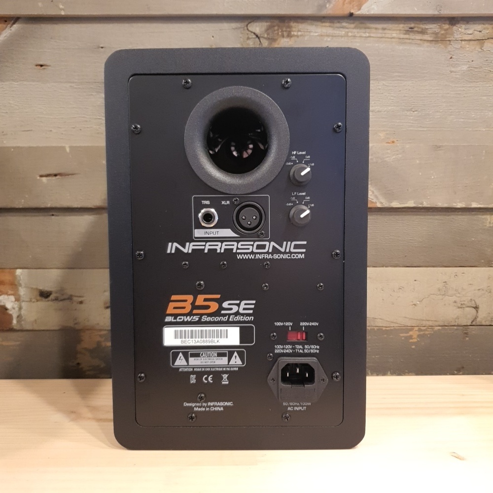 [매장전시] 인프라소닉 B5se (2통) 5인치 액티브 모니터 스피커